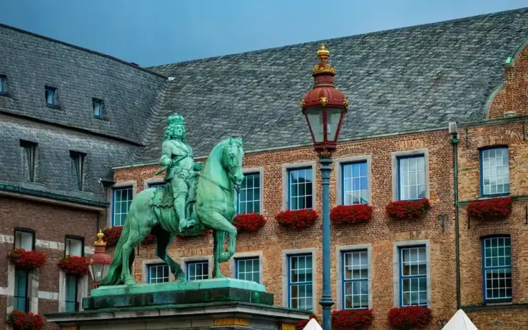 Burgplatz in der Düsseldorfer Altstadt