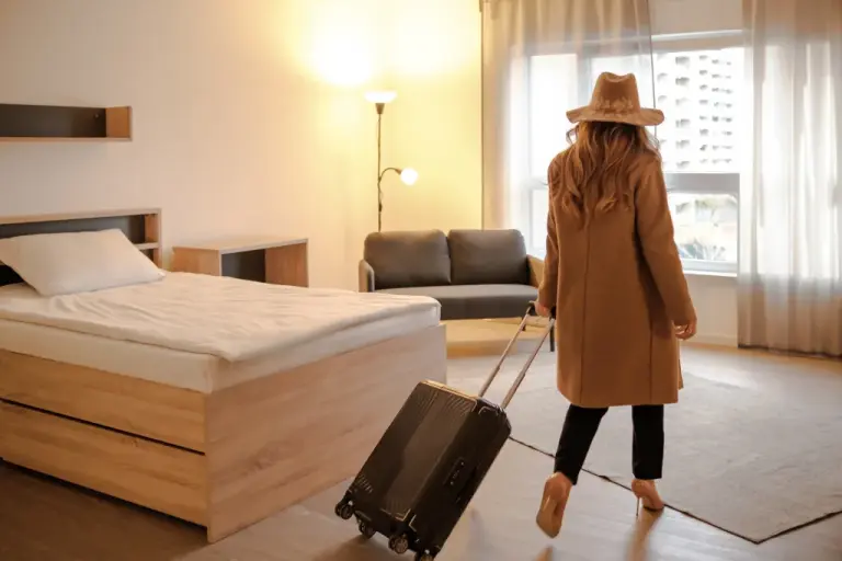 In unseren Deluxe-Apartments gibt es jetzt jeweils zwei Betten à 140 cm, sodass maximal 4 Personen übernachten können.